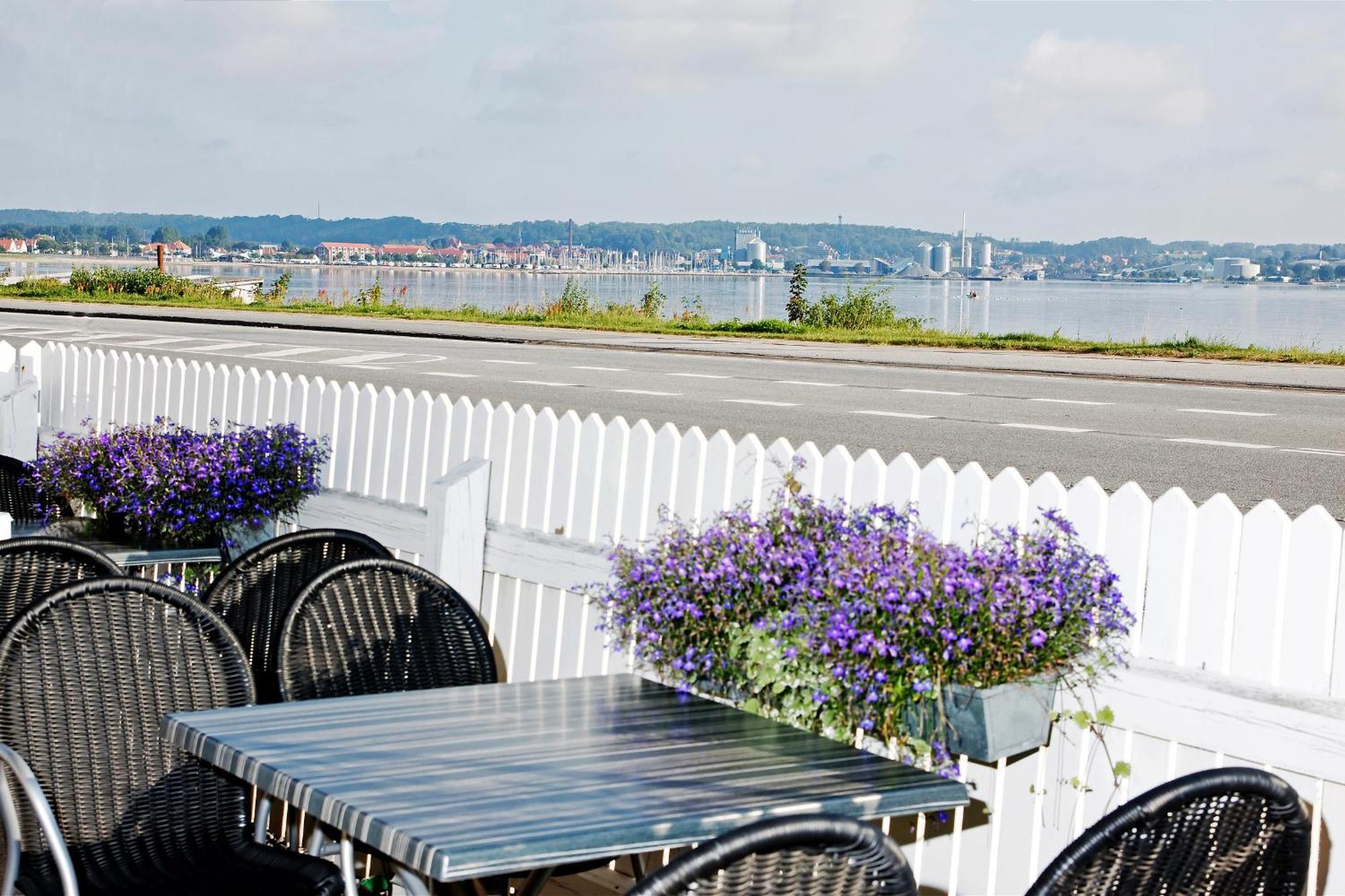 Solyst Kro- Restaurant Og Hotel I/S Aabenraa Exterior photo